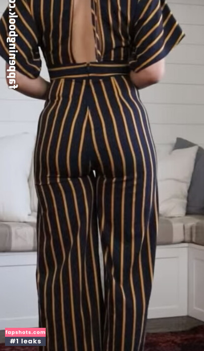 Megan Batoon gallery photo #33