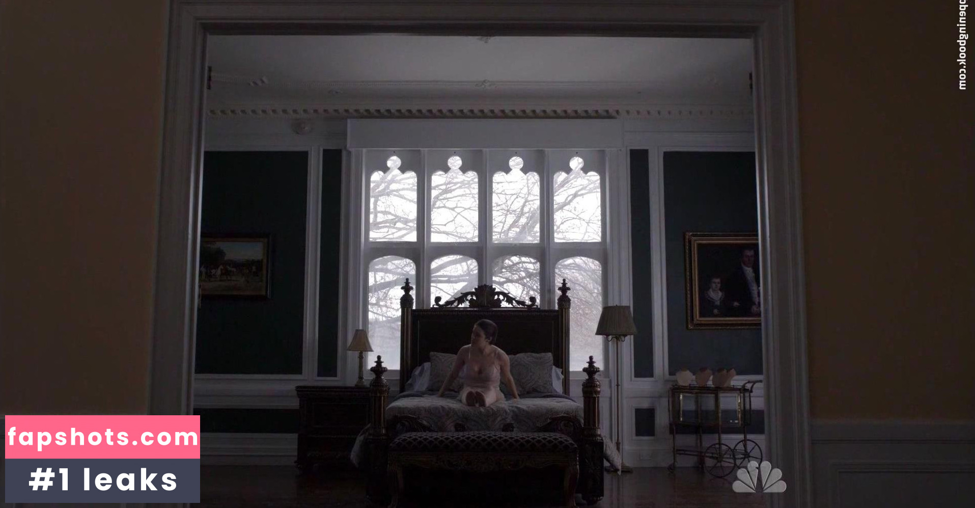 Megan Boone gallery photo #18