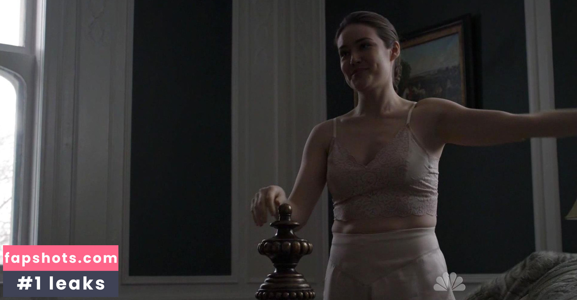 Megan Boone gallery photo #19