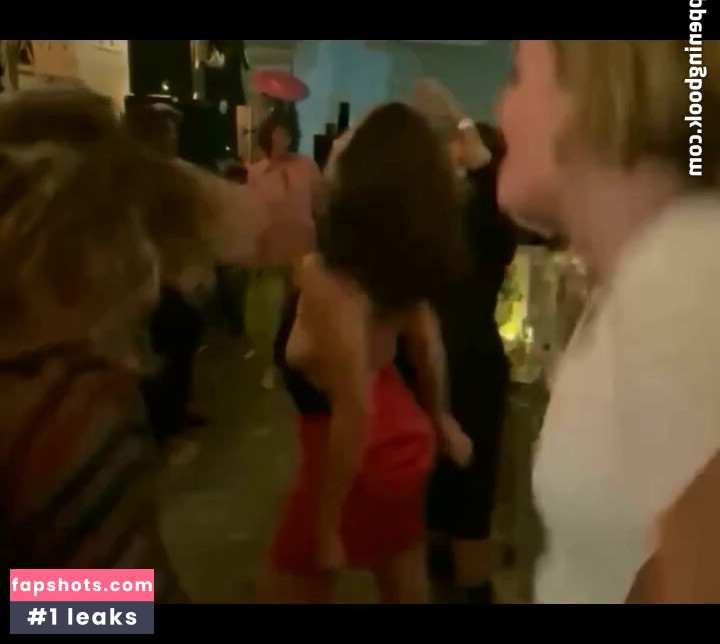 Megan Boone gallery photo #8