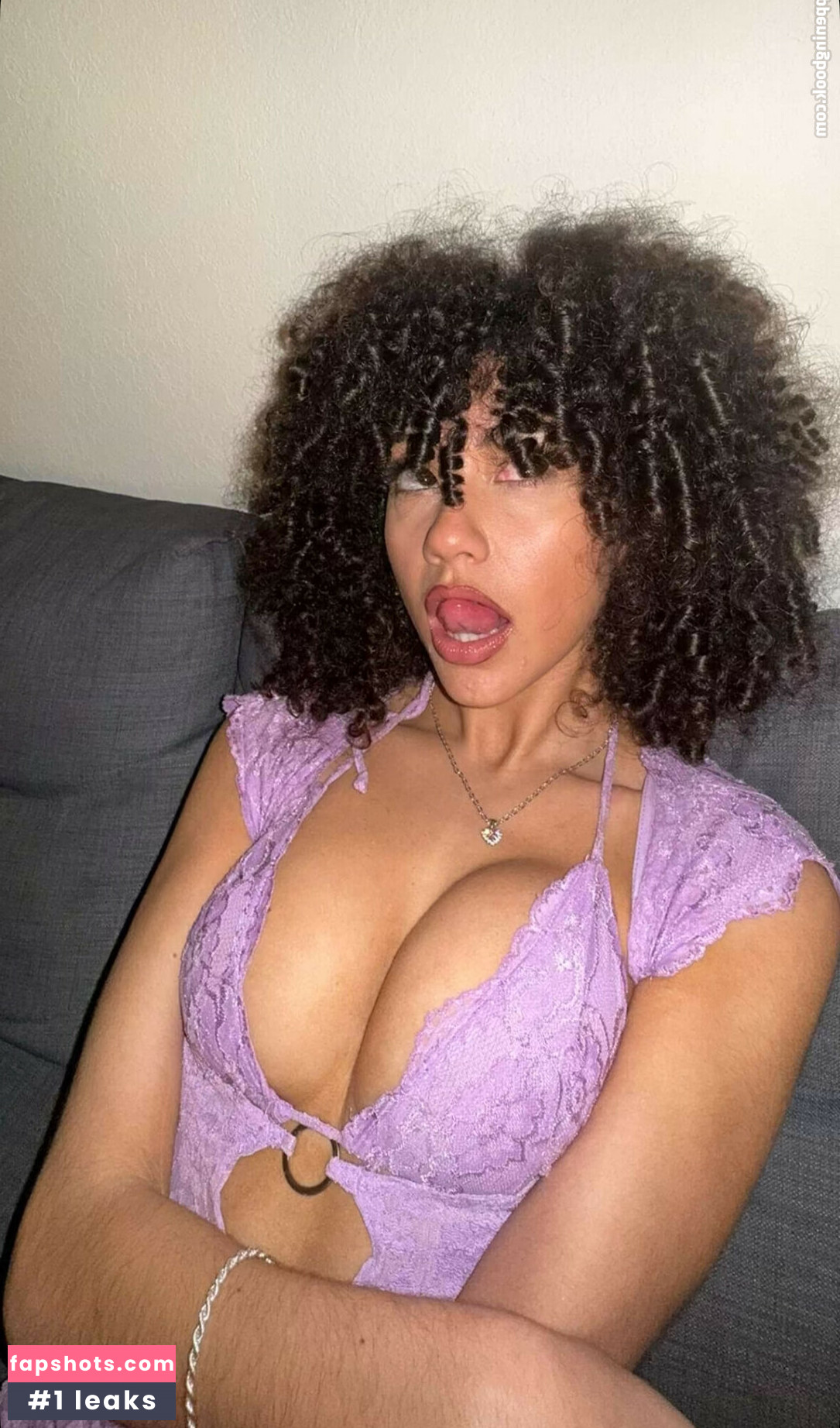 Megan Botnick gallery photo #37