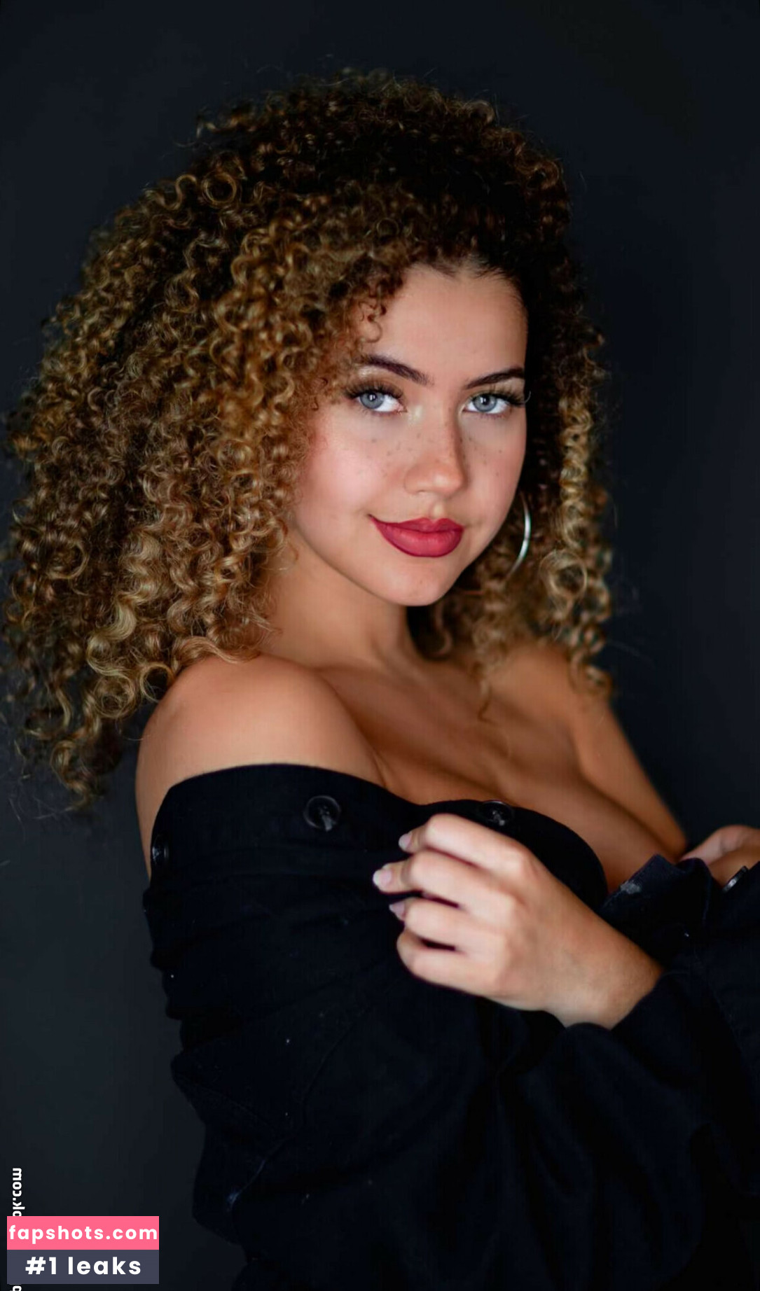 Megan Botnick gallery photo #61