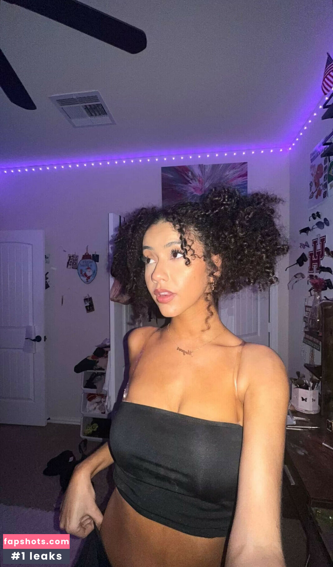 Megan Botnick gallery photo #69