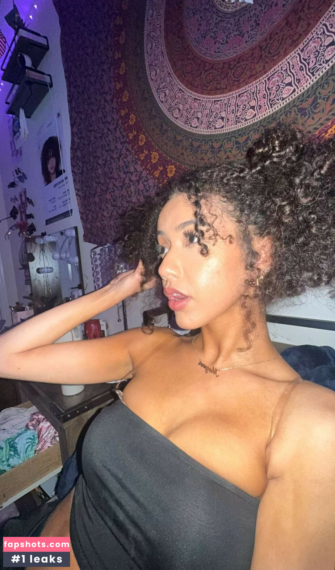 Megan Botnick gallery photo #79