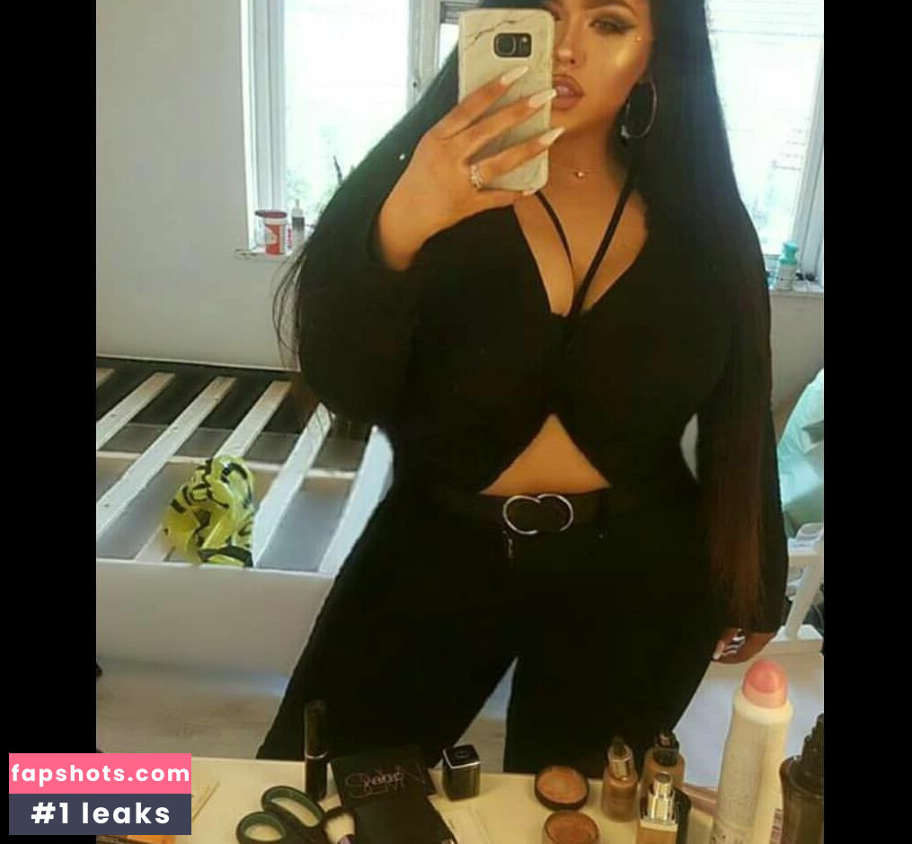 Megan Carys Gomer gallery photo #18