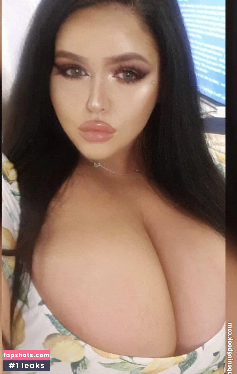 Megan Carys Gomer gallery photo #25