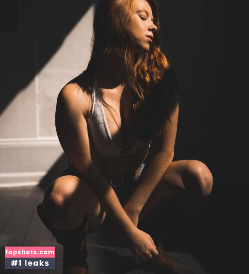 Megan DeLuca gallery photo #194