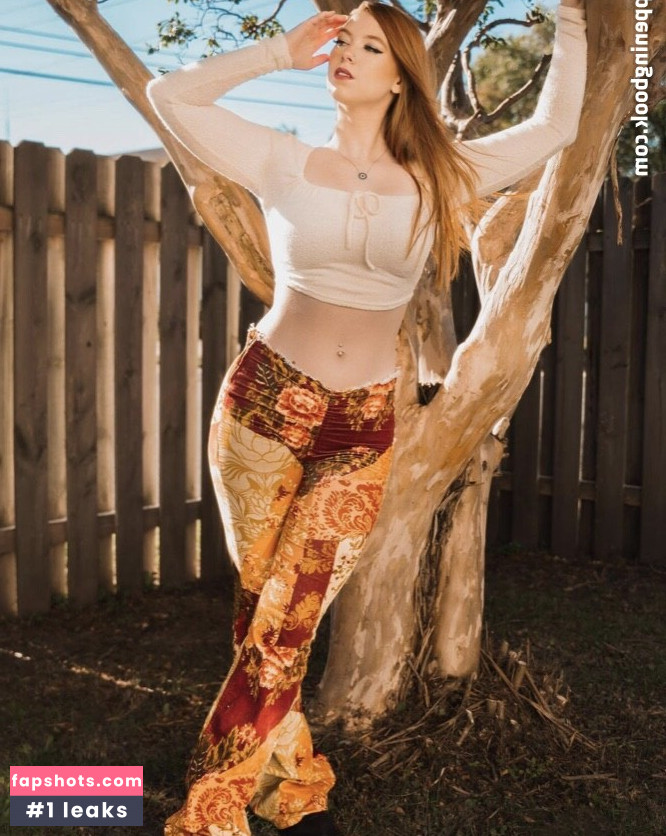 Megan Deluca gallery photo #1064