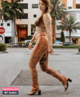 Megan Deluca gallery photo #1088