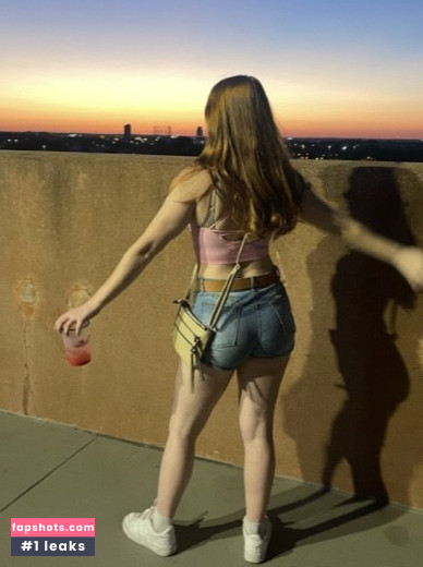 Megan Deluca gallery photo #1184