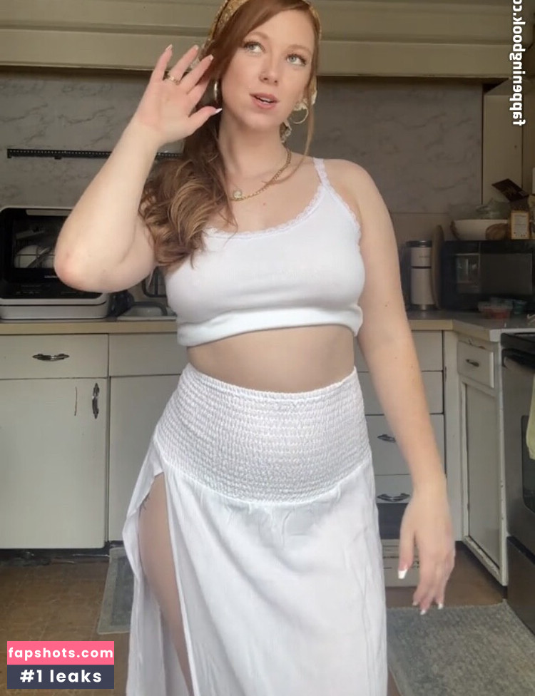 Megan Deluca gallery photo #358