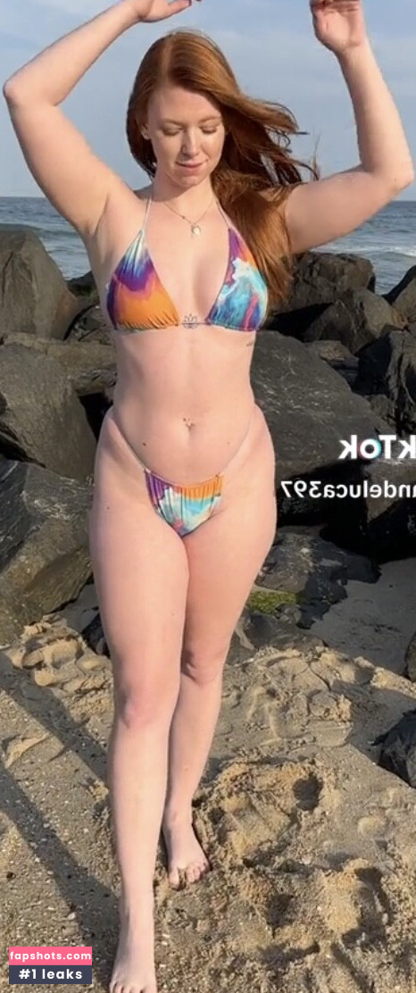 Megan Deluca gallery photo #561