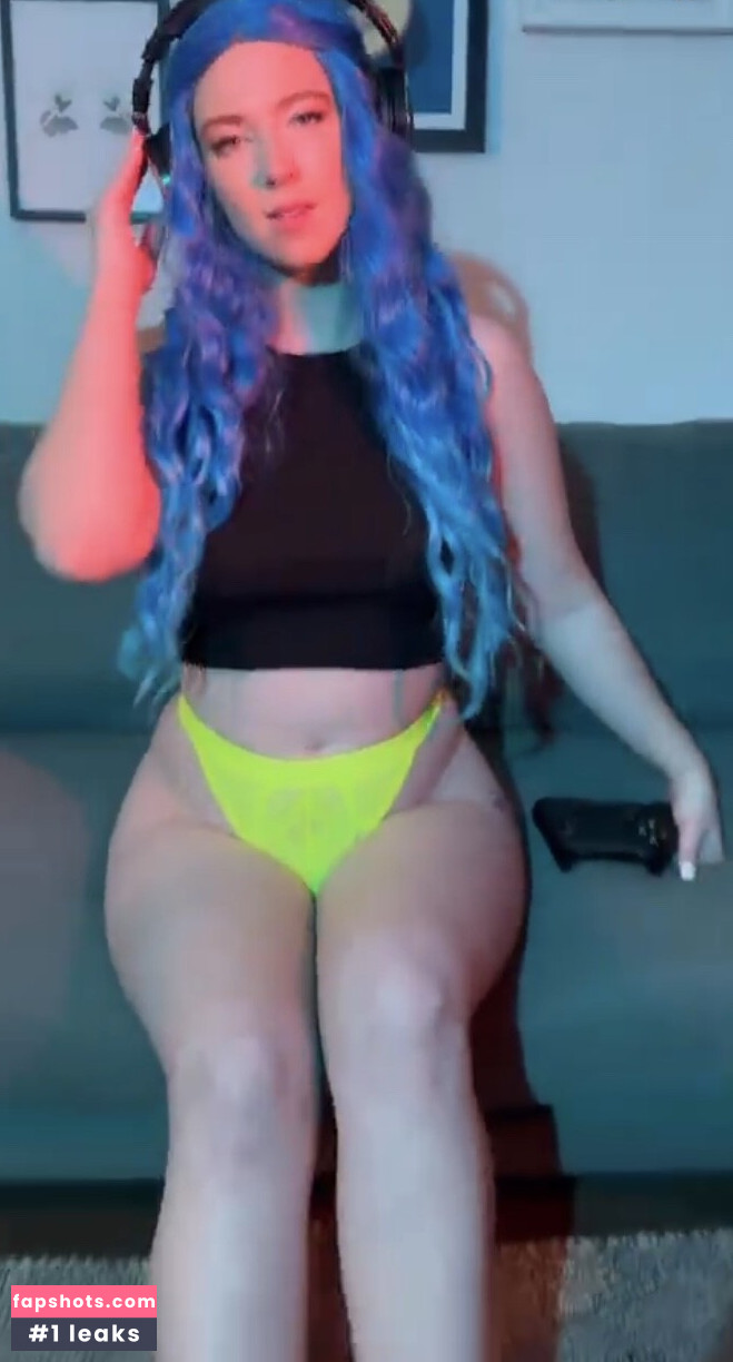 Megan Deluca gallery photo #686