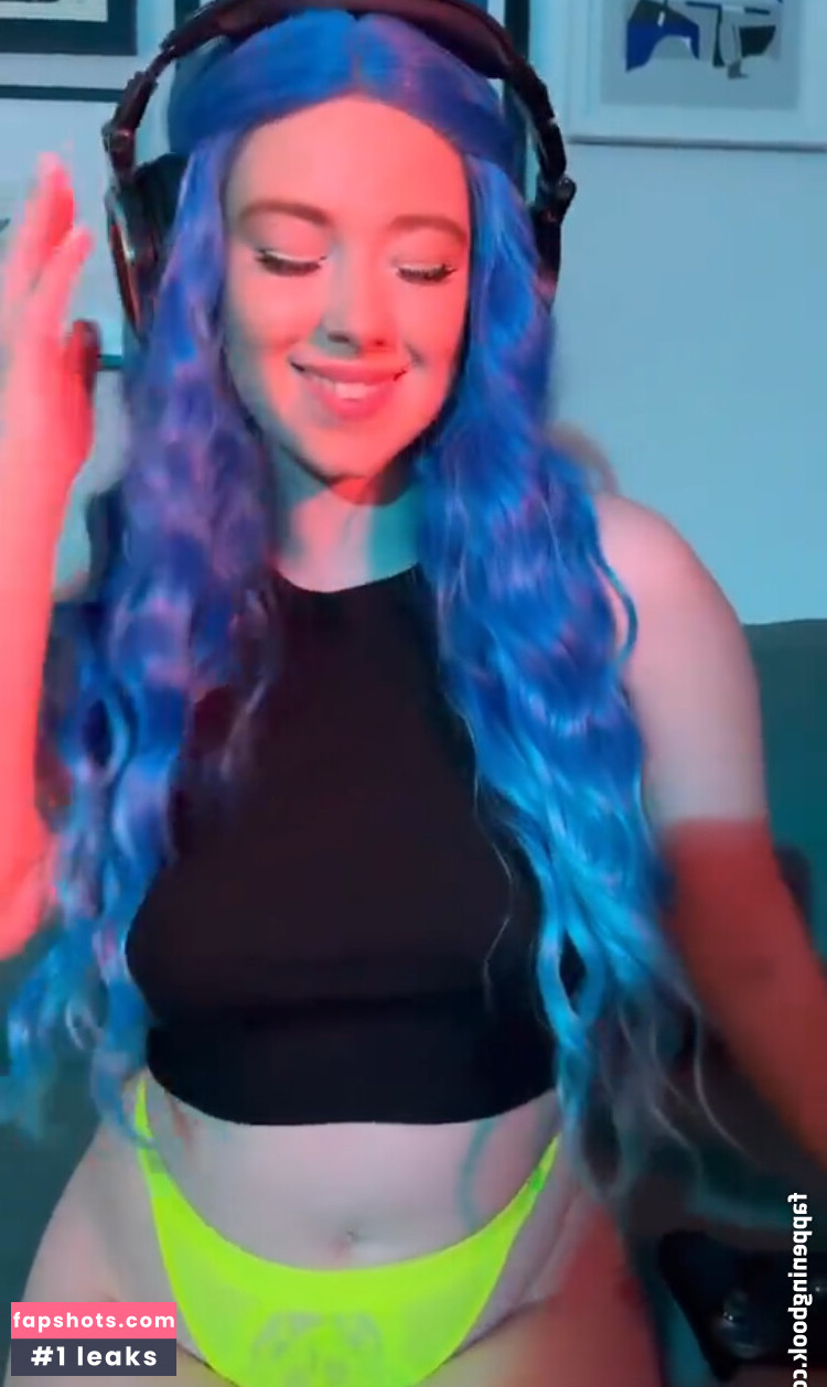 Megan Deluca gallery photo #689