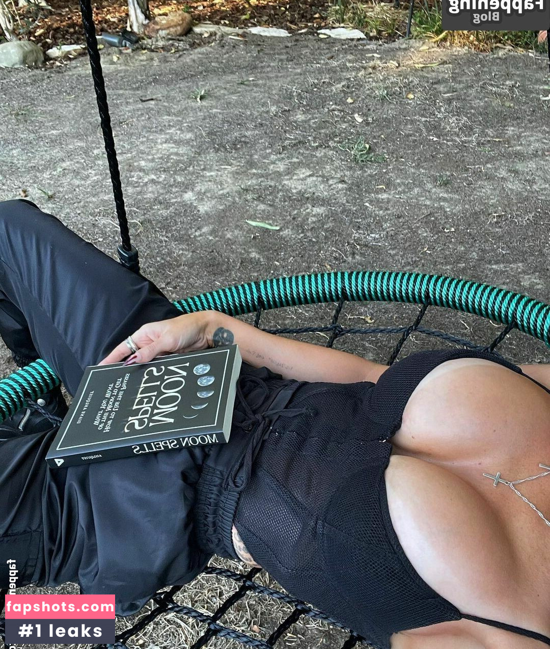 Megan Fox gallery photo #1021