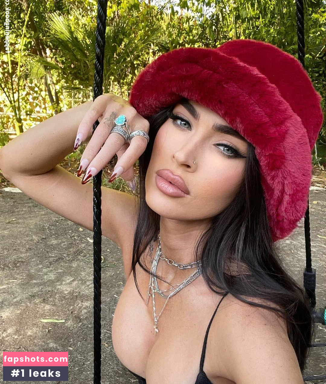 Megan Fox gallery photo #1123