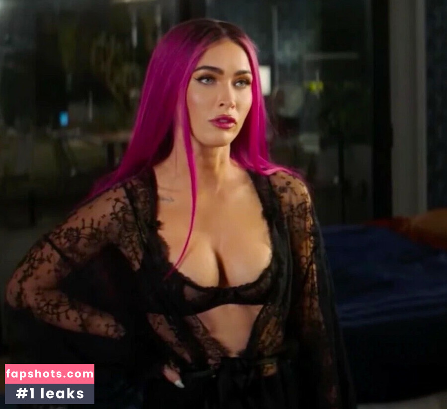 Megan Fox gallery photo #1139