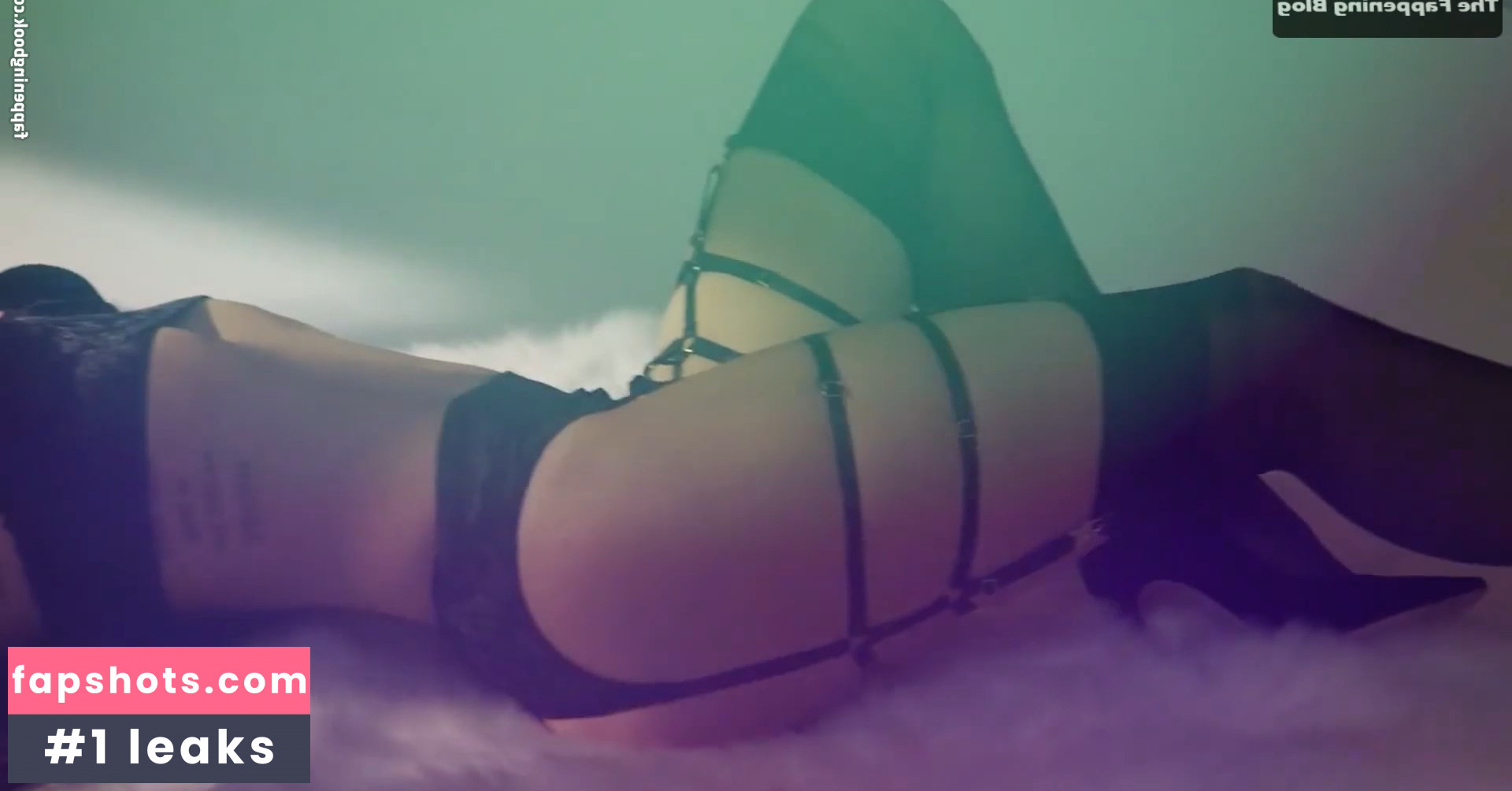 Megan Fox gallery photo #1371