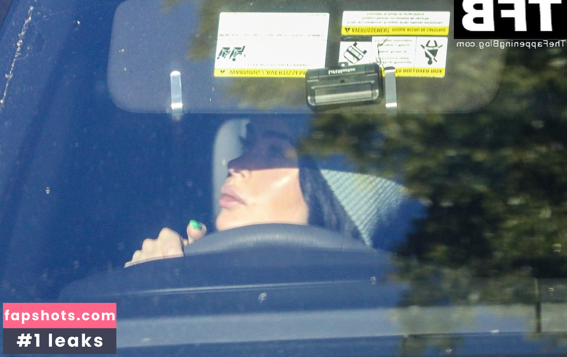 Megan Fox gallery photo #1385