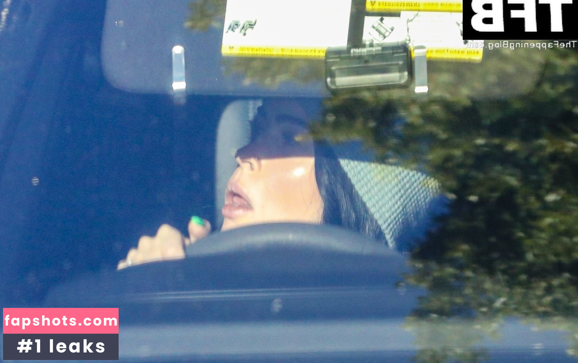 Megan Fox gallery photo #1388