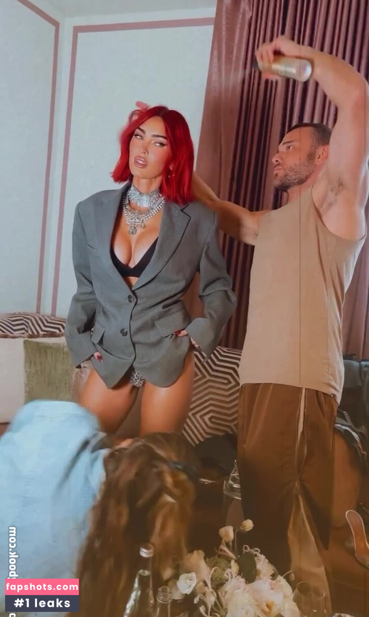 Megan Fox gallery photo #486