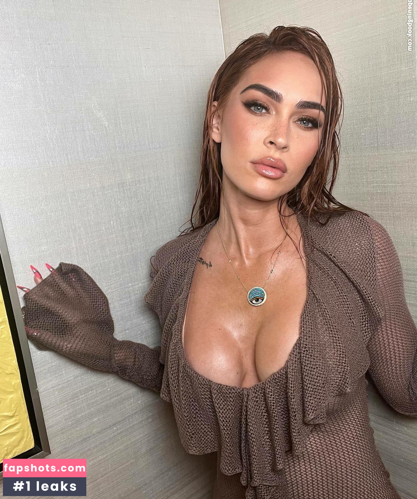 Megan Fox gallery photo #490