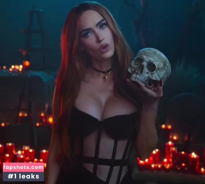 Megan Fox gallery photo #896