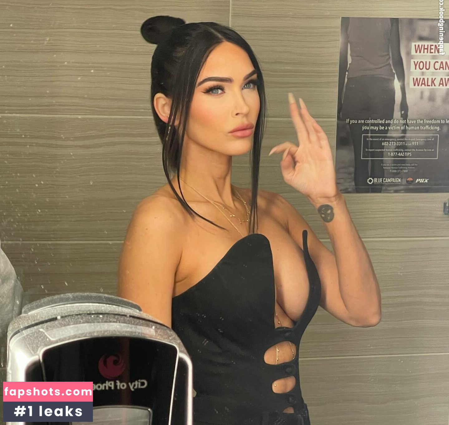 Megan Fox gallery photo #987