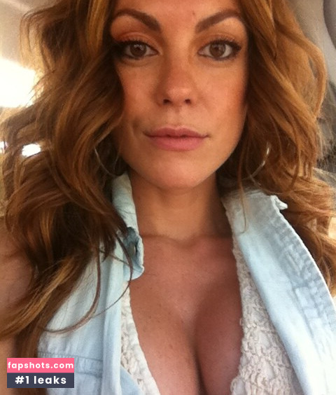 Megan Lynn Howard gallery photo #3