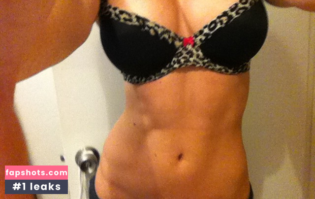 Megan Lynn Howard gallery photo #23