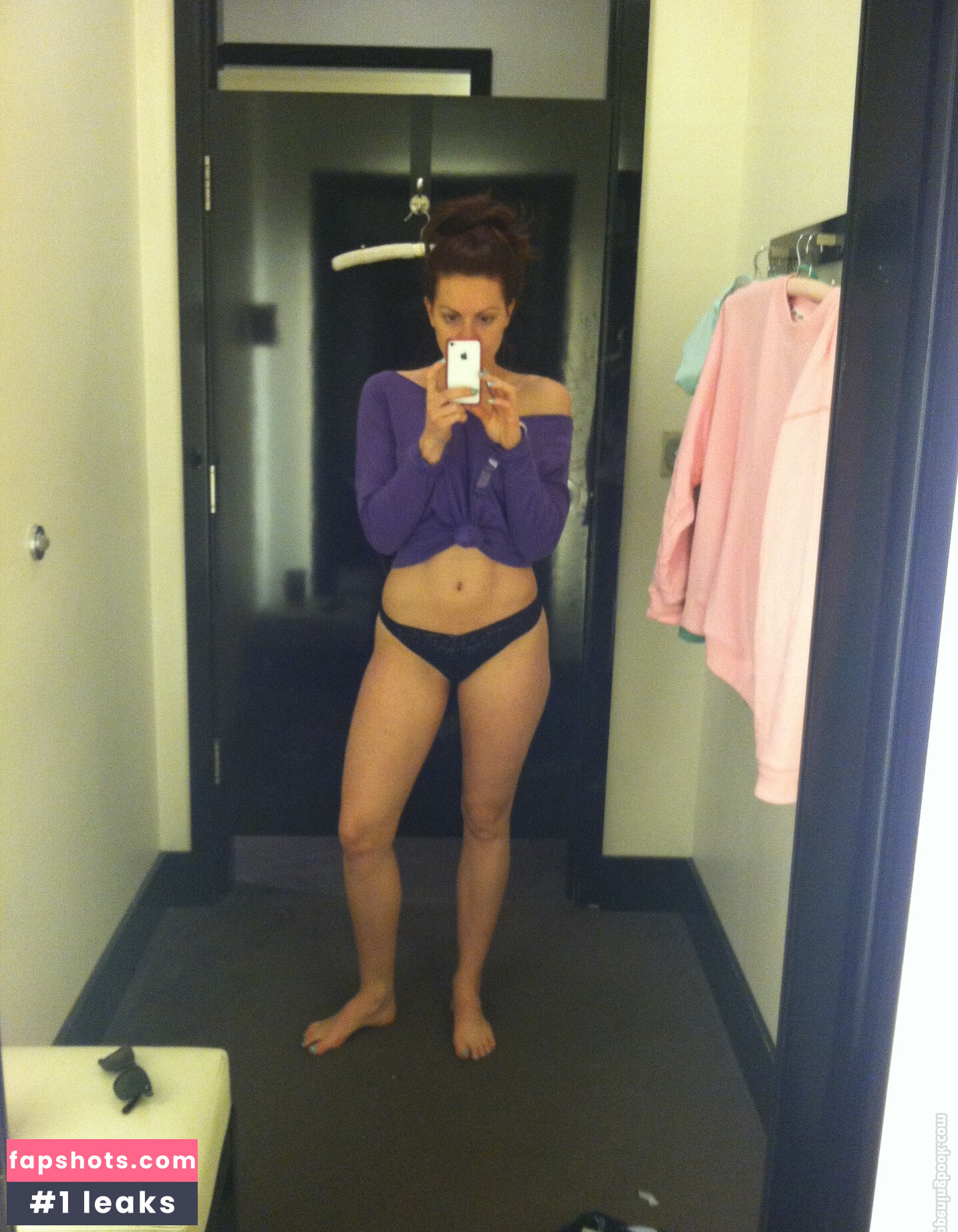 Megan Lynn Howard gallery photo #38