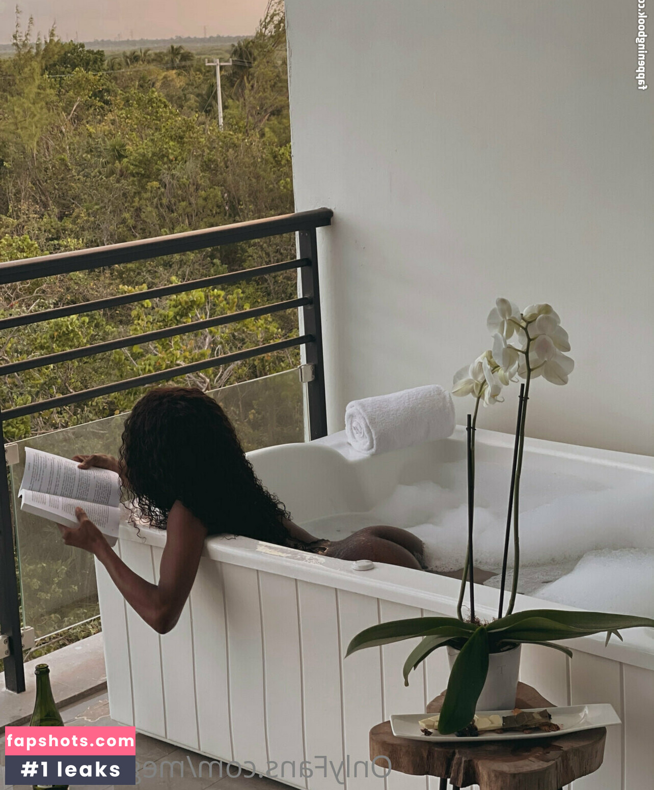 Megan.Milan gallery photo #8