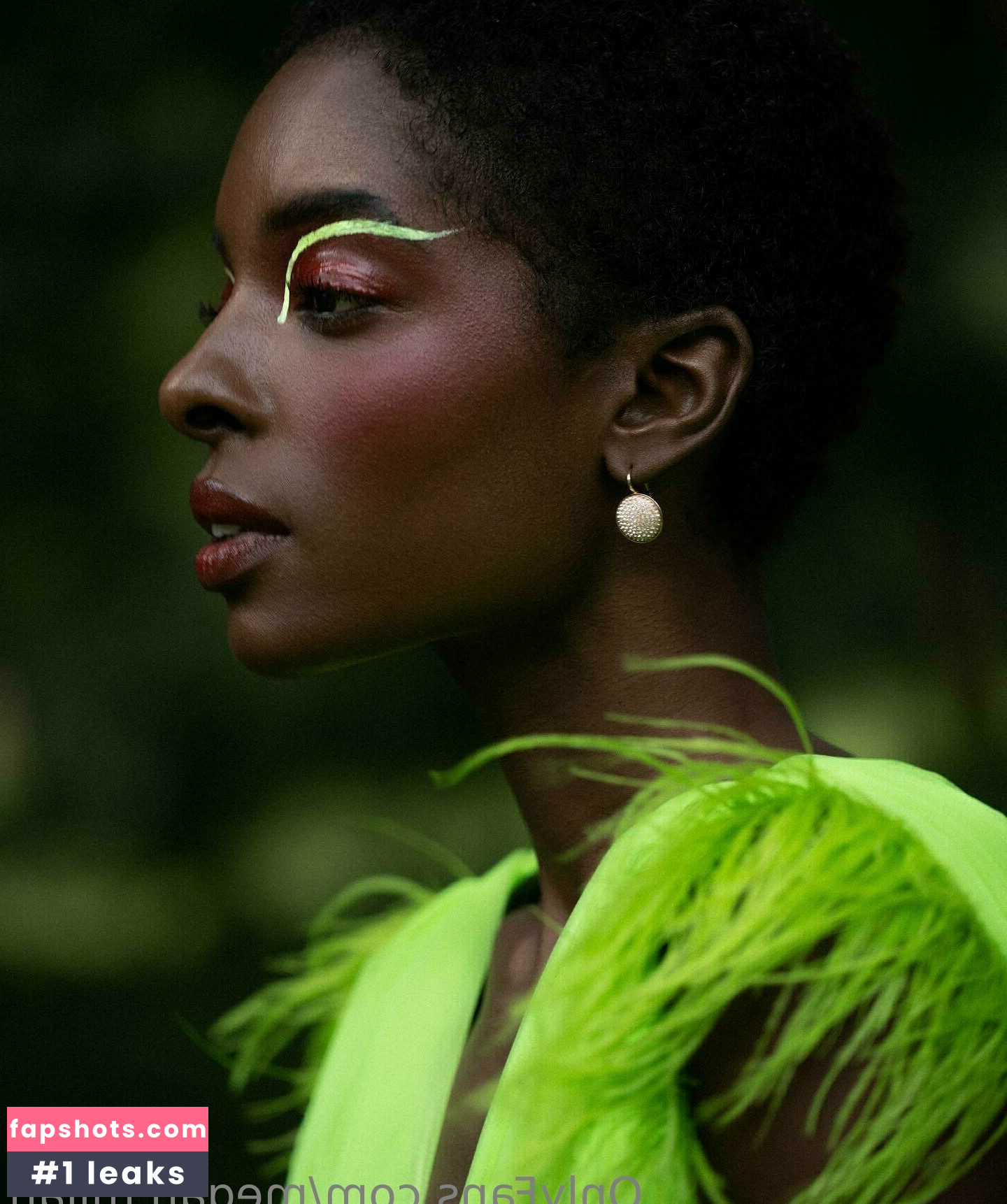 Megan.Milan gallery photo #9