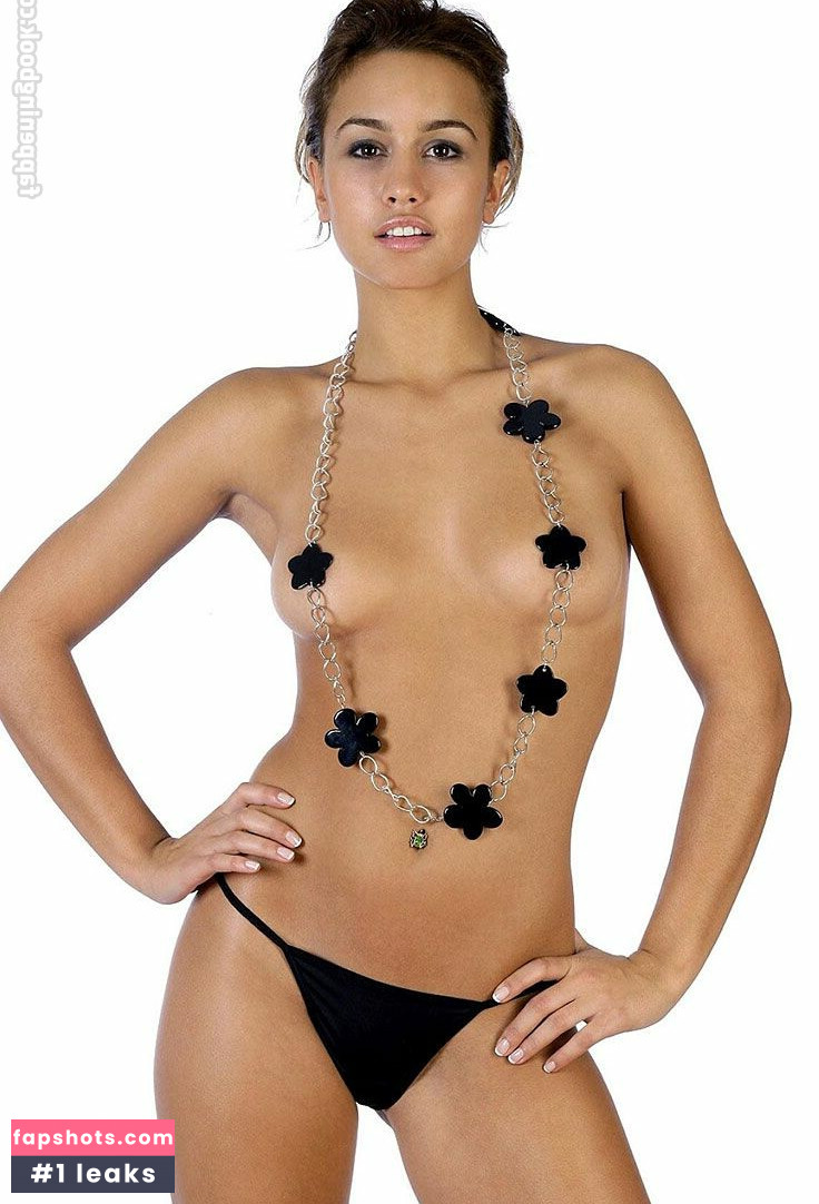 Megan Montaner gallery photo #11