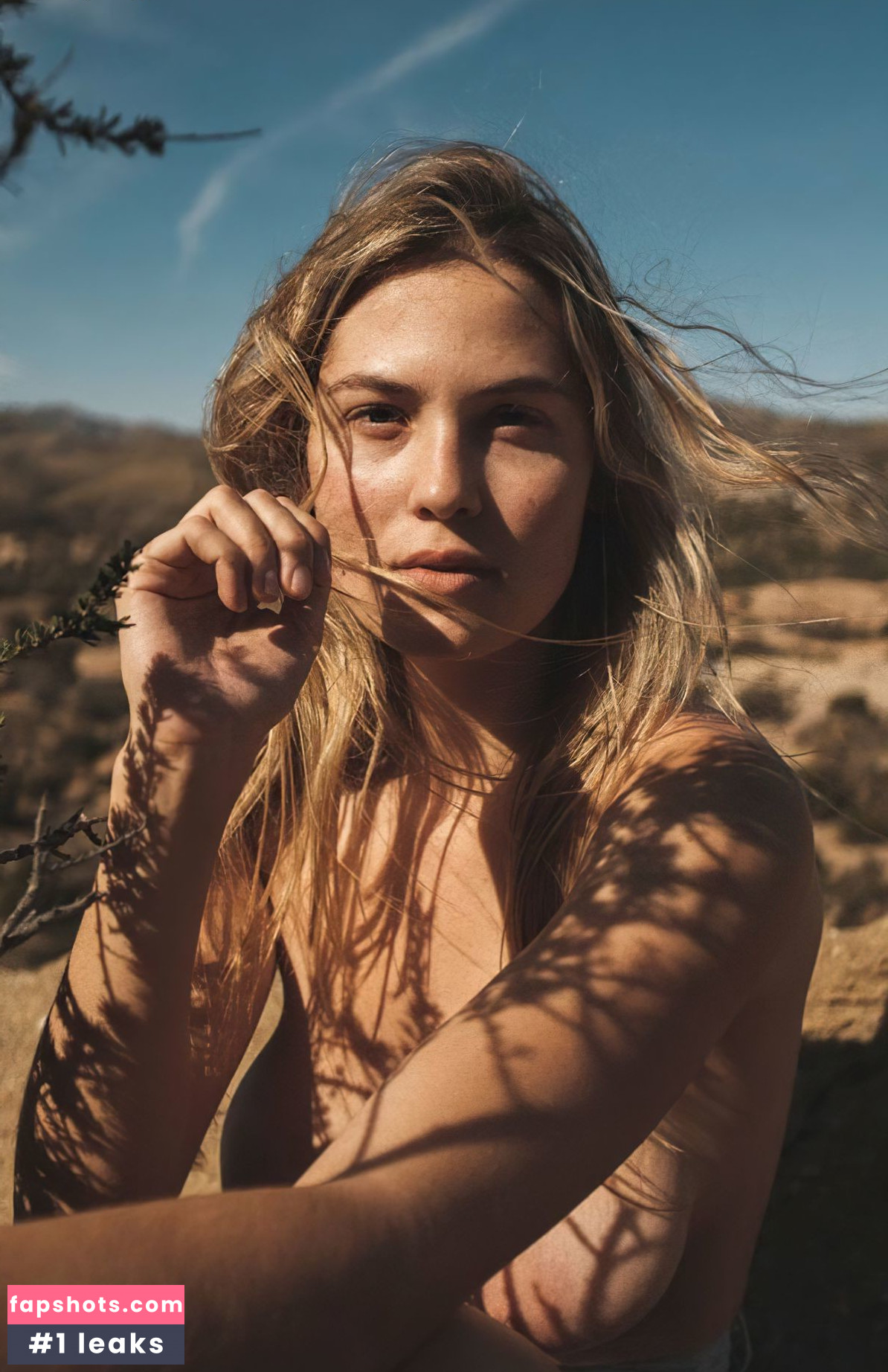 Megan Moore gallery photo #61