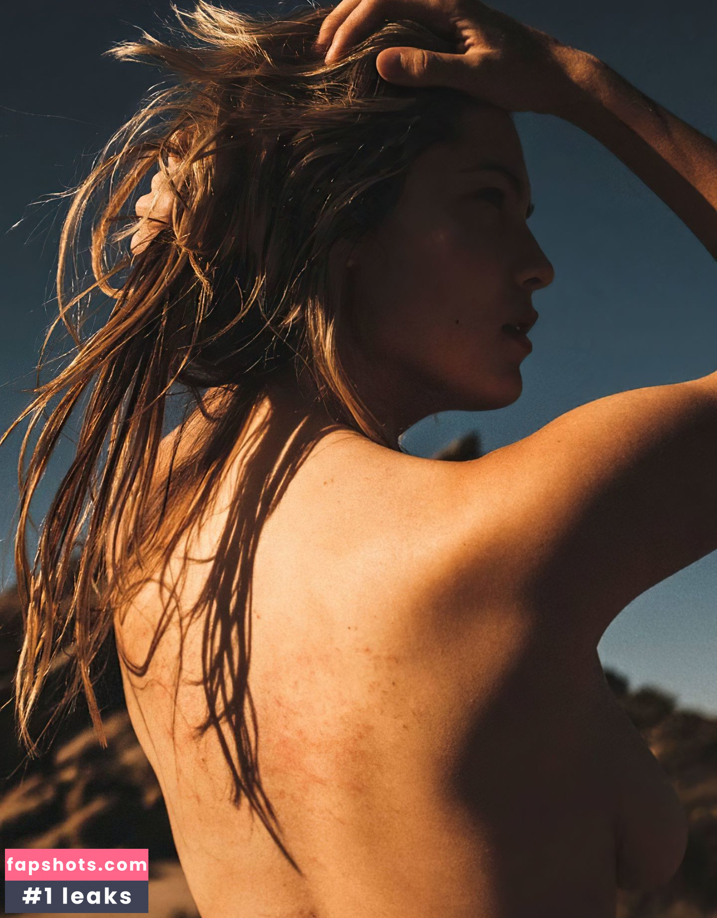 Megan Moore gallery photo #64