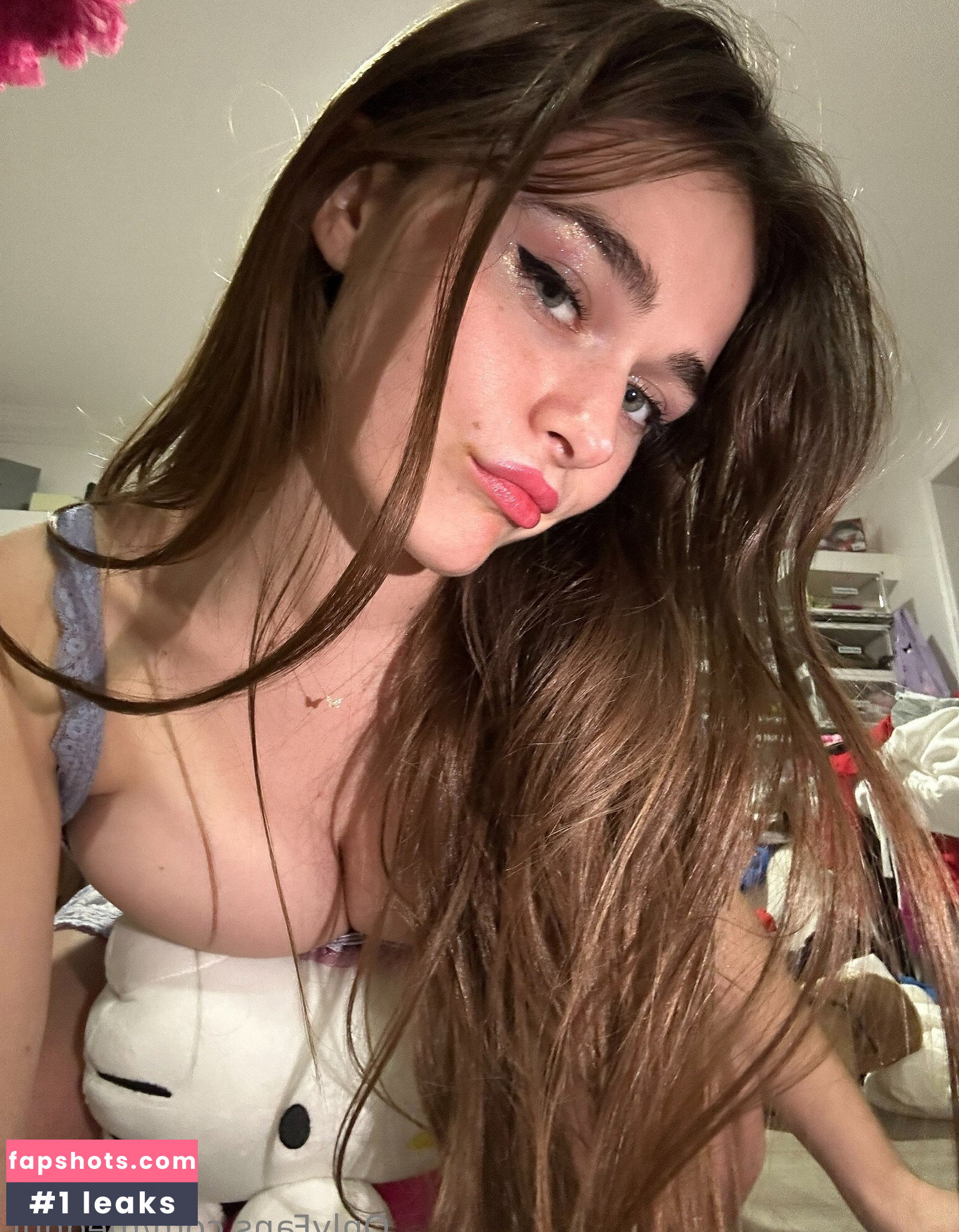 Megan Nutt gallery photo #256