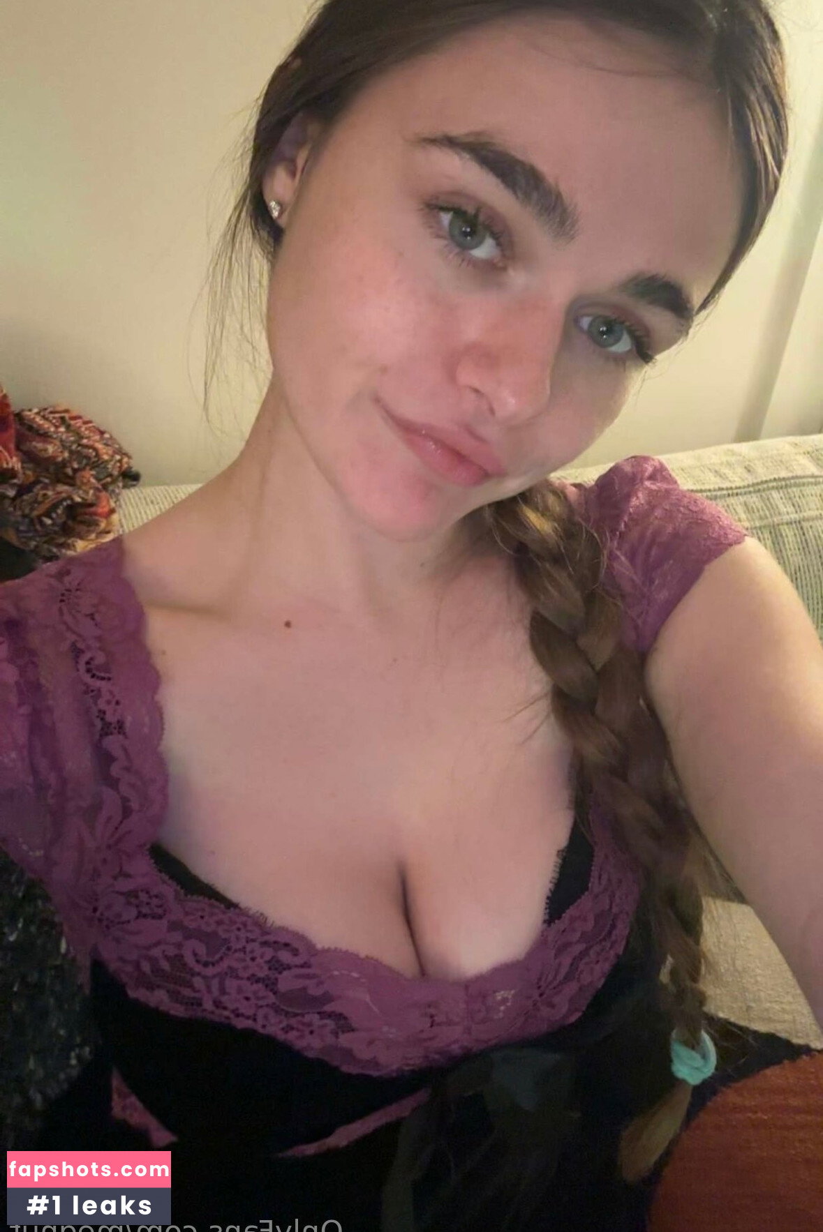 Megan Nutt gallery photo #349