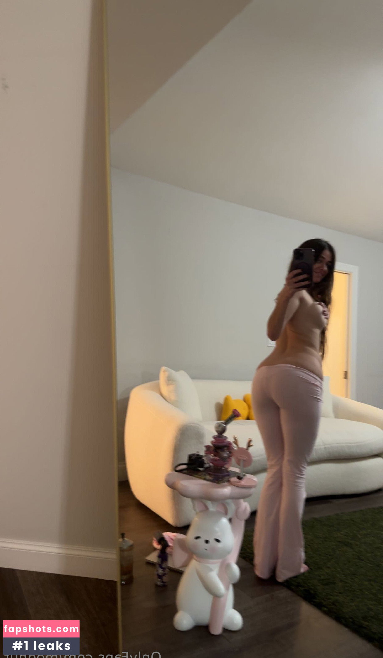 Megan Nutt gallery photo #1637