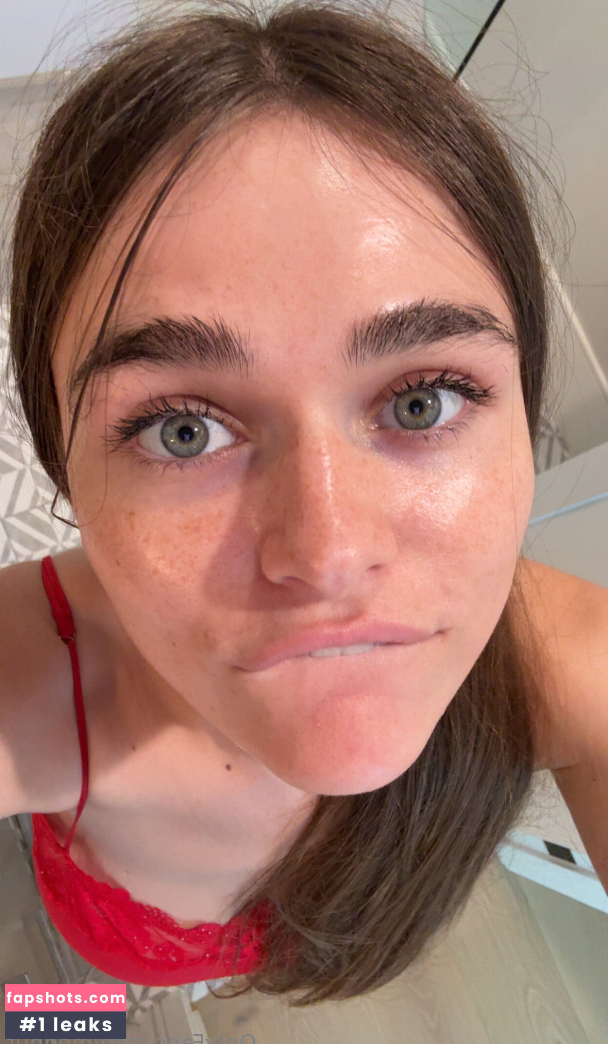 Megan Nutt gallery photo #952