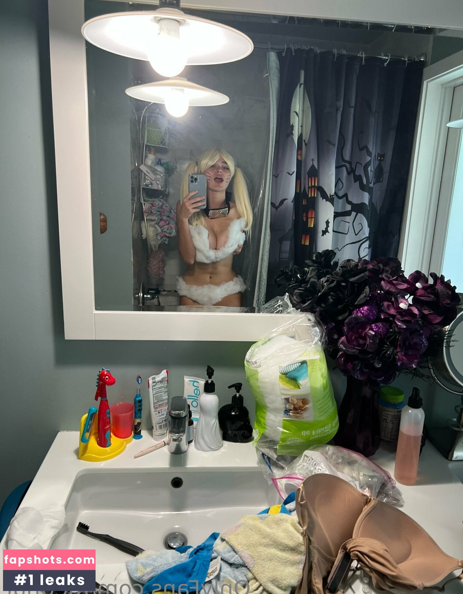 Megan Nutt gallery photo #3090
