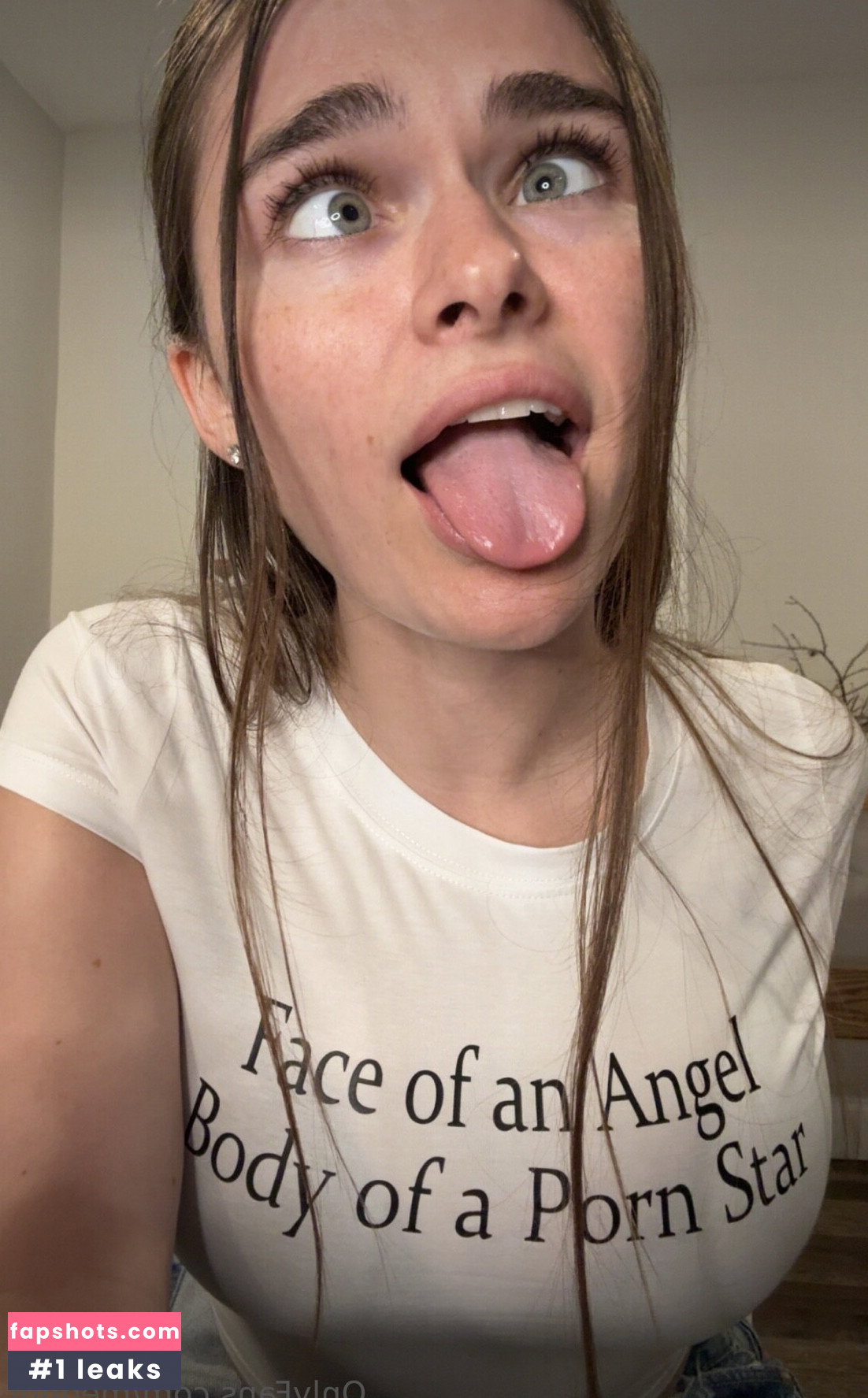 Megan Nutt gallery photo #3101
