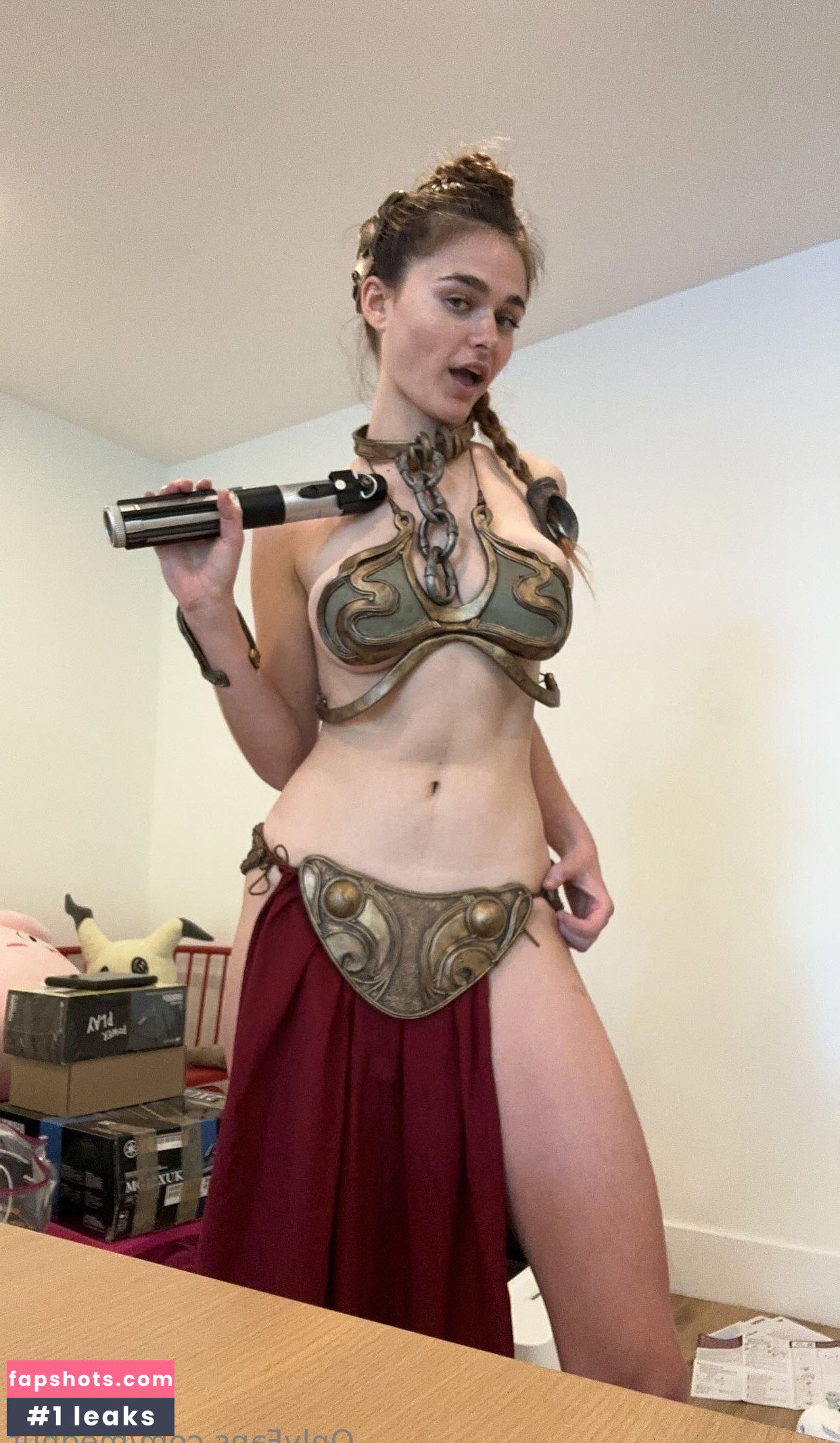 Megan Nutt gallery photo #3743