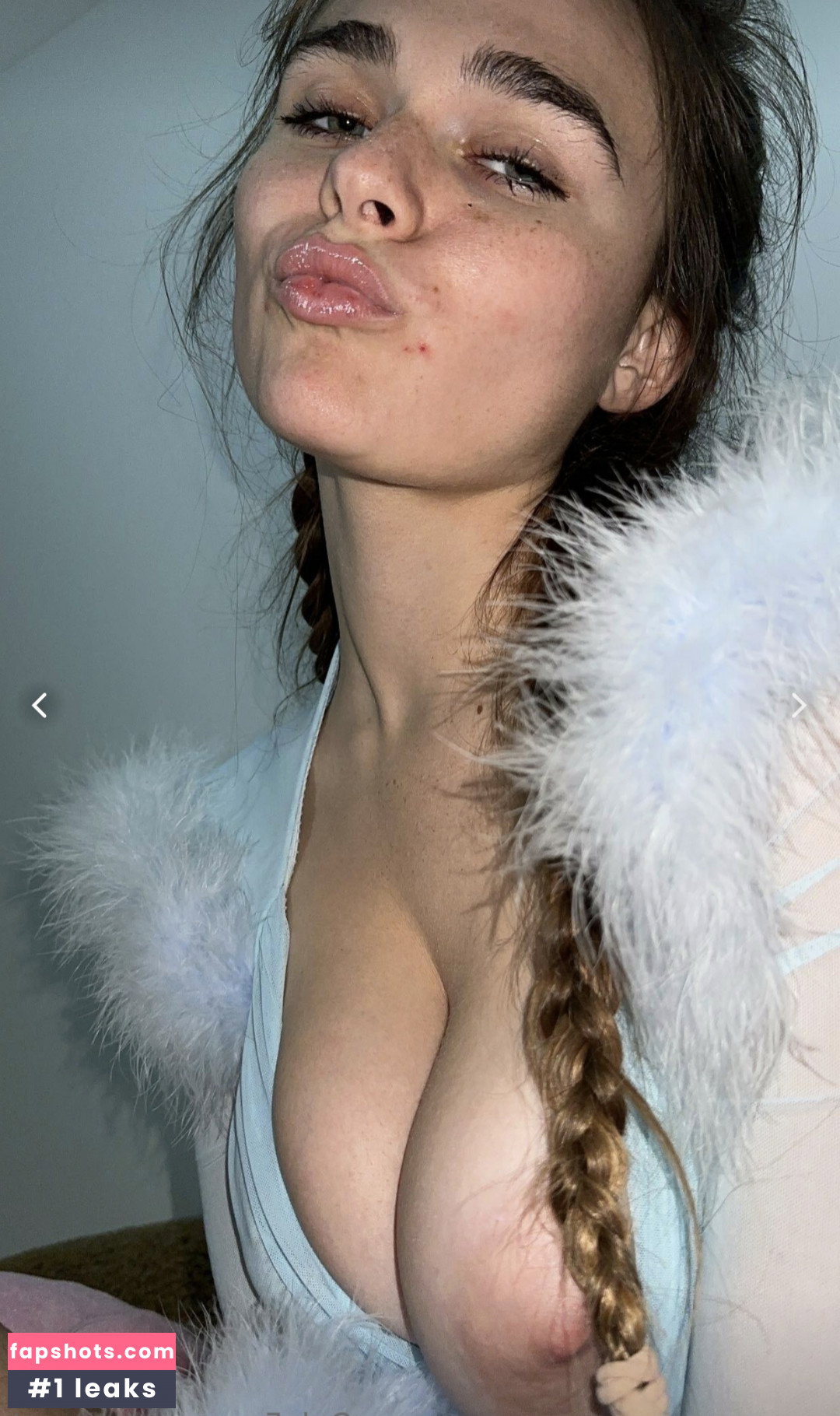 Megan Nutt gallery photo #2527