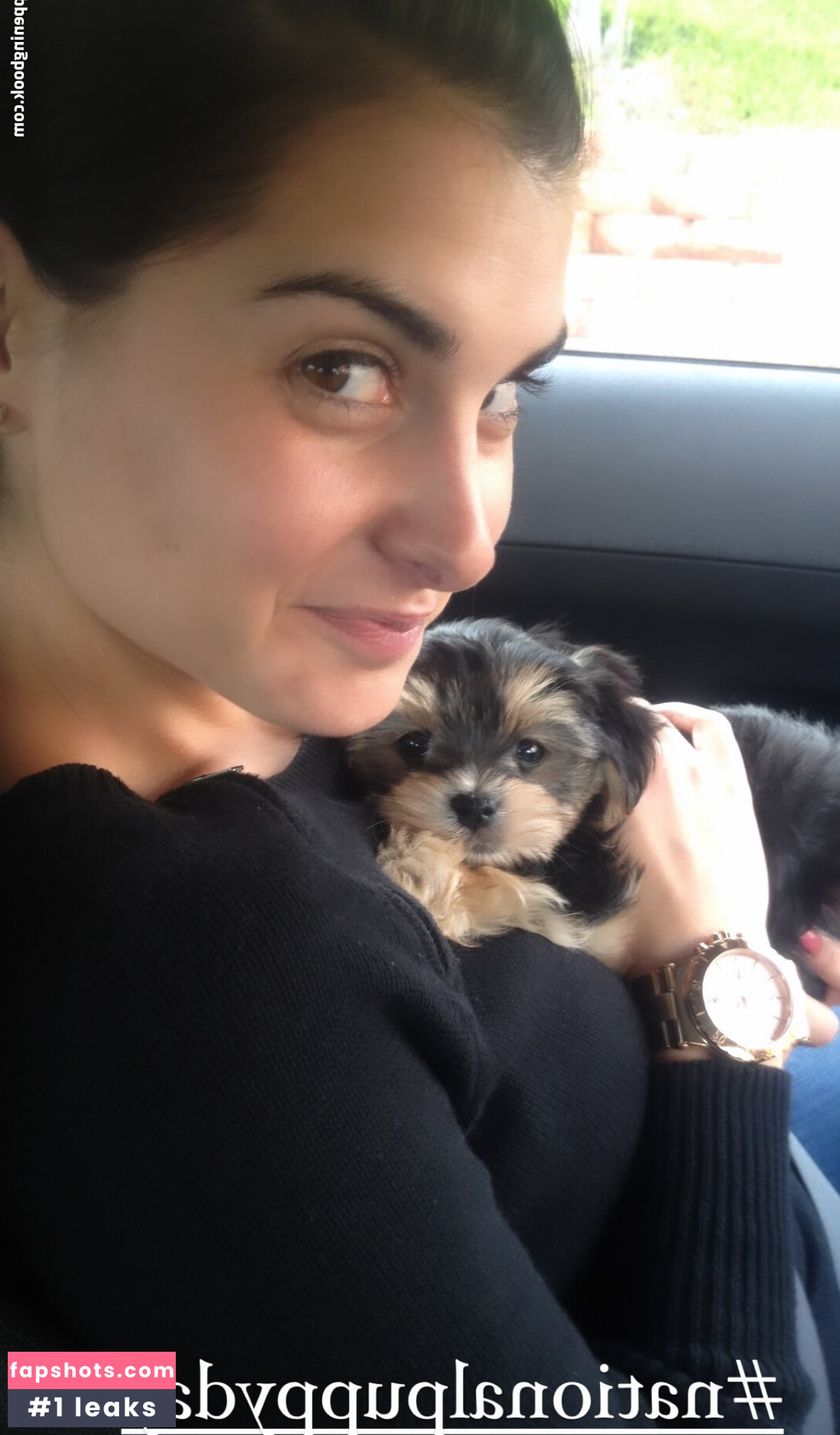 Megan Olivi gallery photo #2