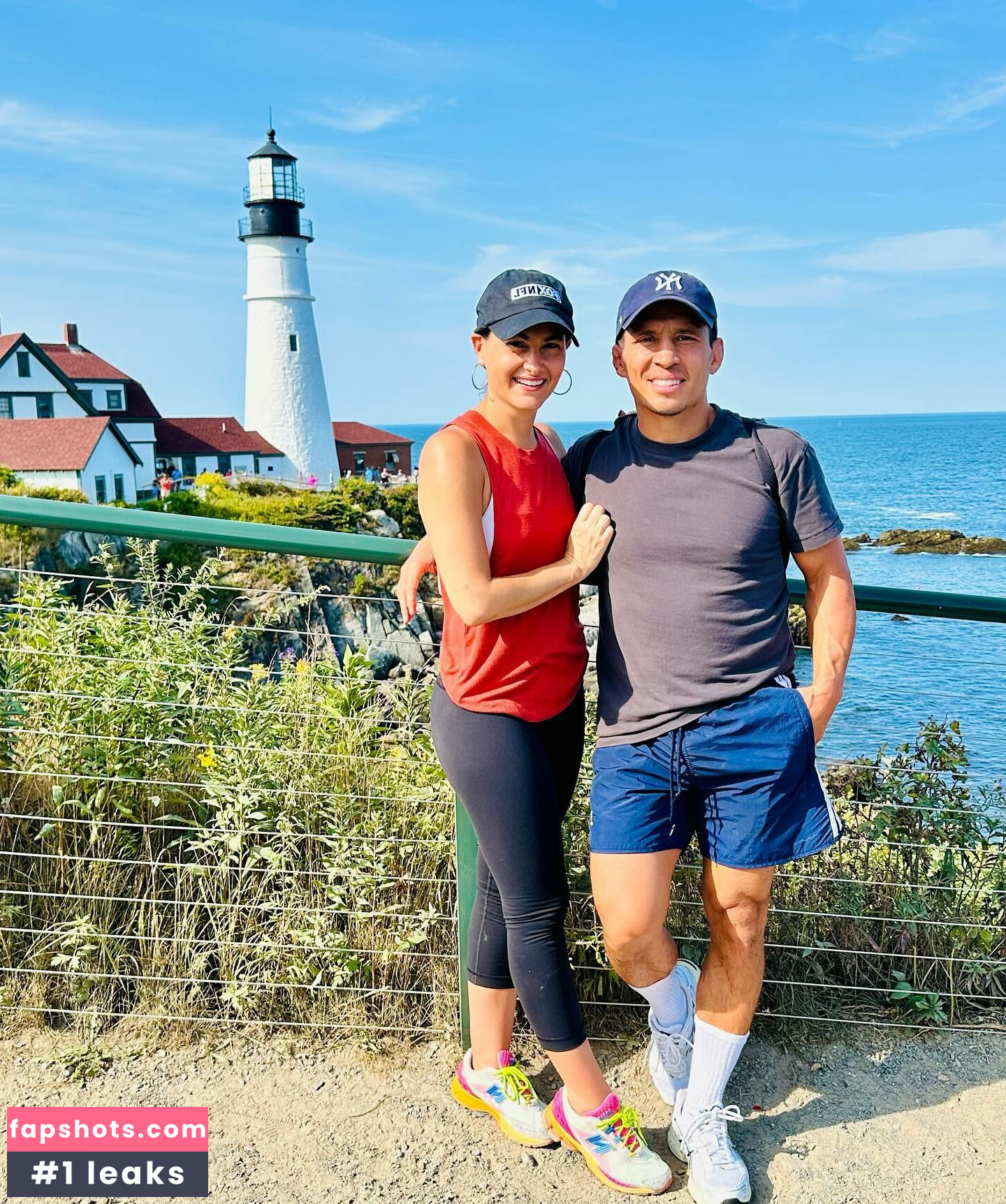 Megan Olivi gallery photo #13