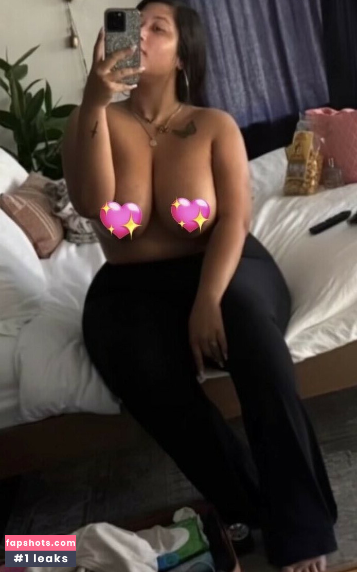 Megan Shaye gallery photo #3