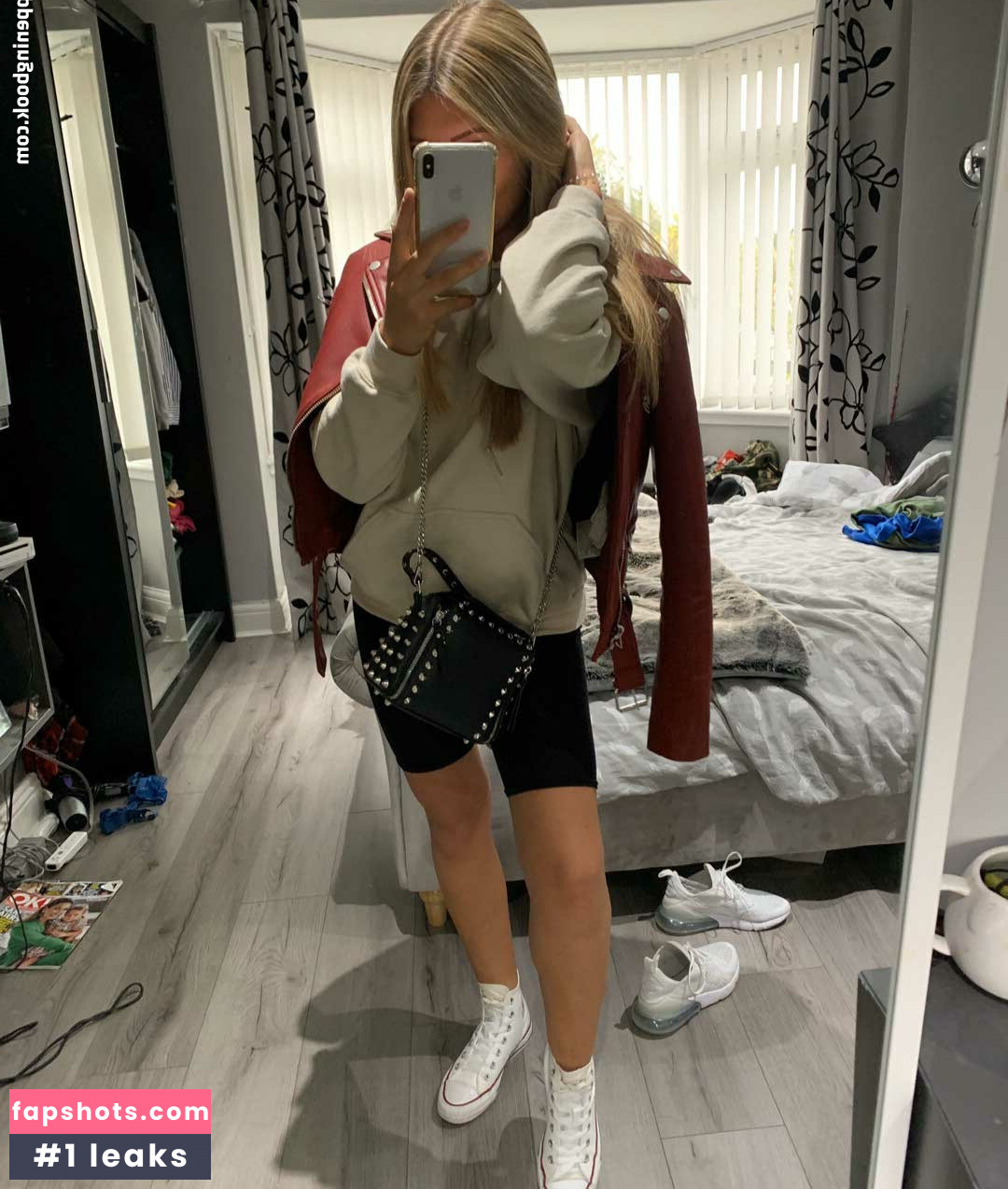 Megan Somers gallery photo #14