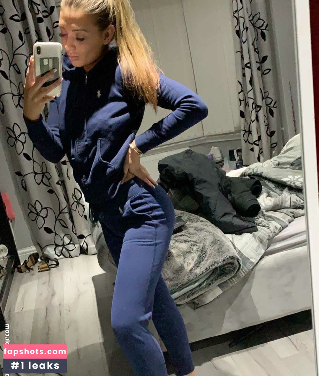 Megan Somers gallery photo #19