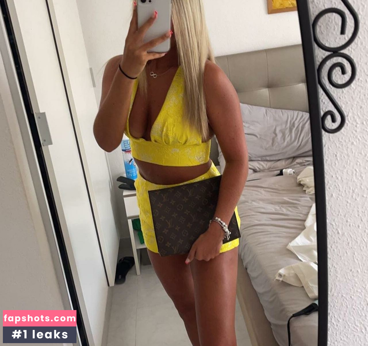 Megan Somers gallery photo #22